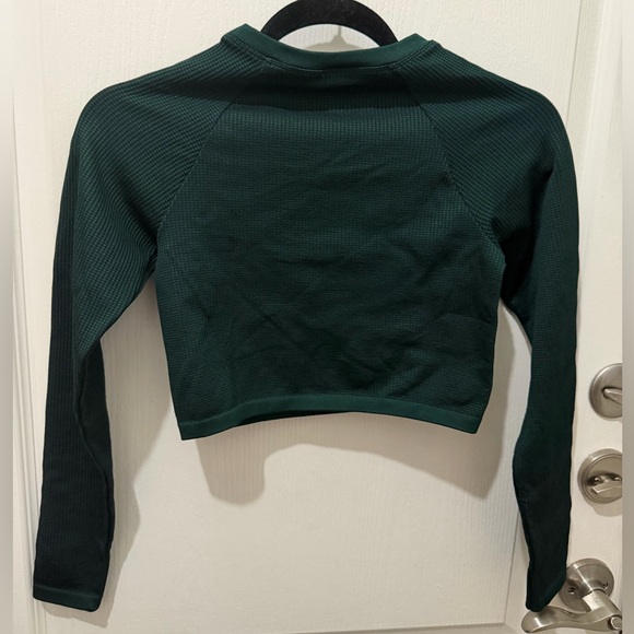 Offline by Aerie Forest Green Long Sleeve Crop Top - Picture 5 of 5